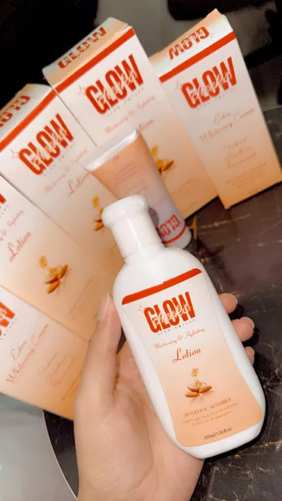 Glow Cheeks Bundle of 1 Extra Whitening Cream 30g & 1 Moisturizing & Hydrating Lotion 100ml
